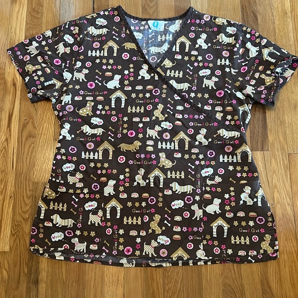 Size medium puppy dog scrub top ties in the back - Picture 1 of 4